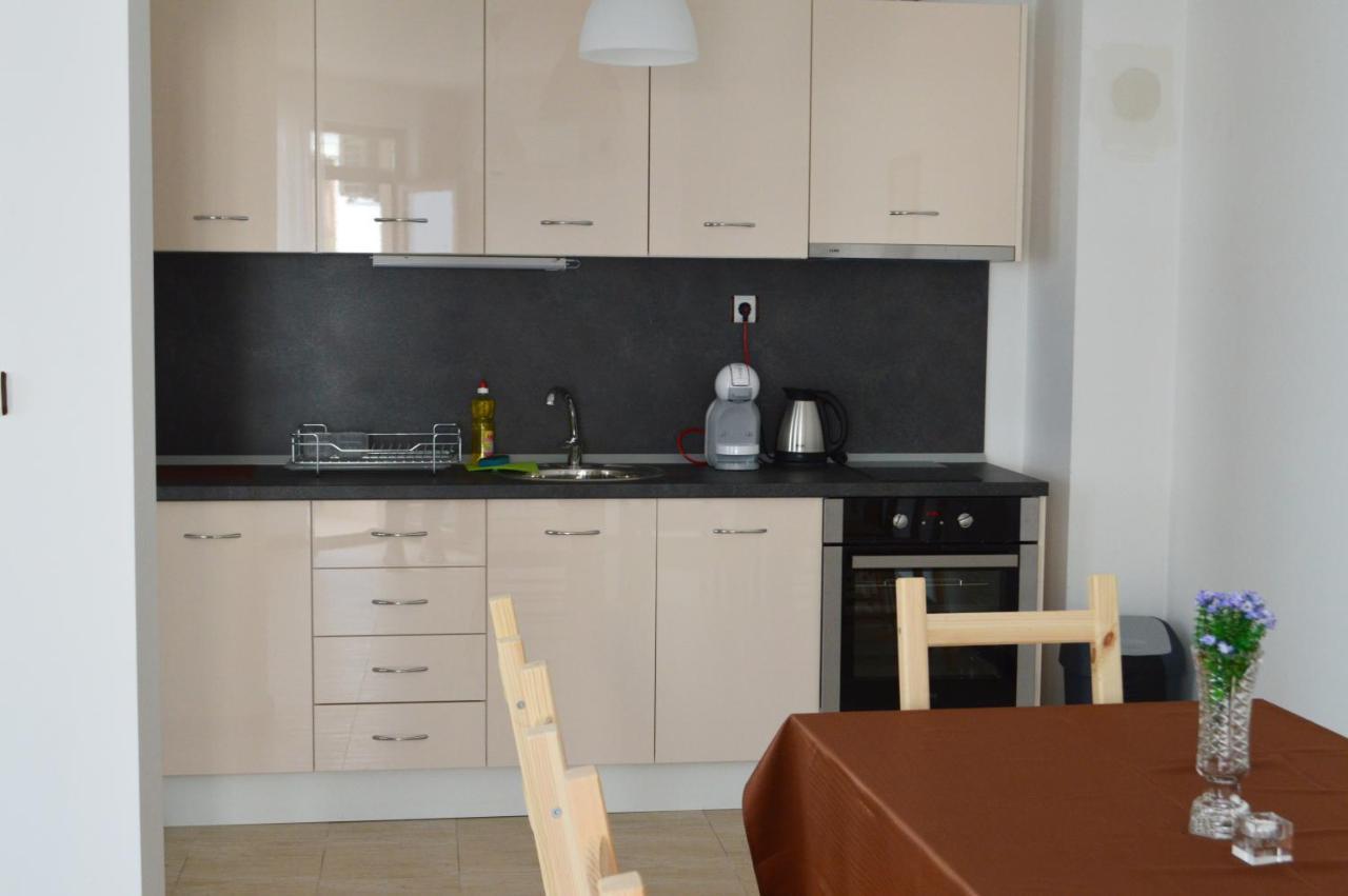 Apartament Aquamarine *